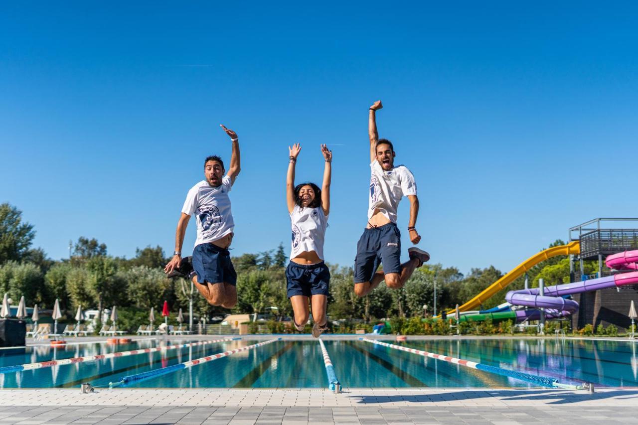 Club Del Sole Marina Julia Family Collection Hotel Exterior foto